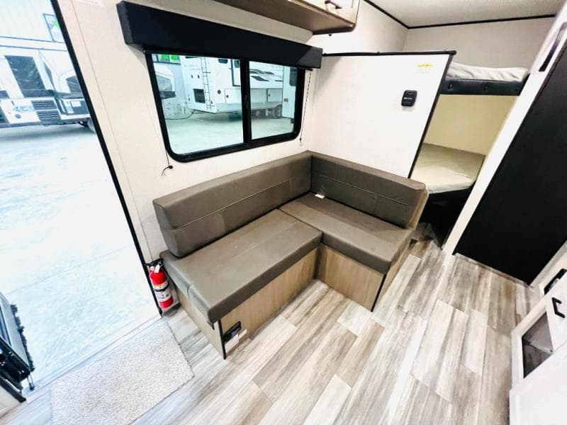 2026 Jayco 2026 Jayco Jay Flight SLX - thumbnail 6