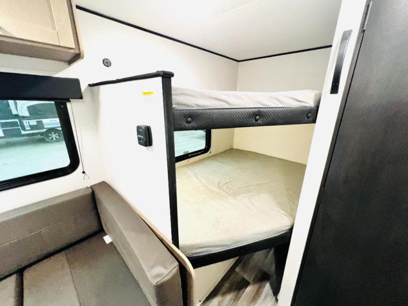 2026 Jayco 2026 Jayco Jay Flight SLX - thumbnail 7