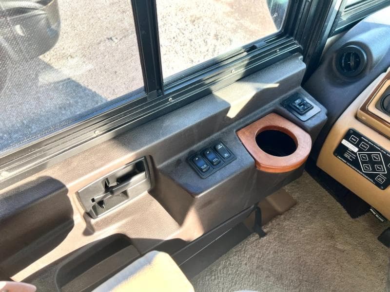 2012 Winnebago 2012 Winnebago Adventurer - thumbnail 10