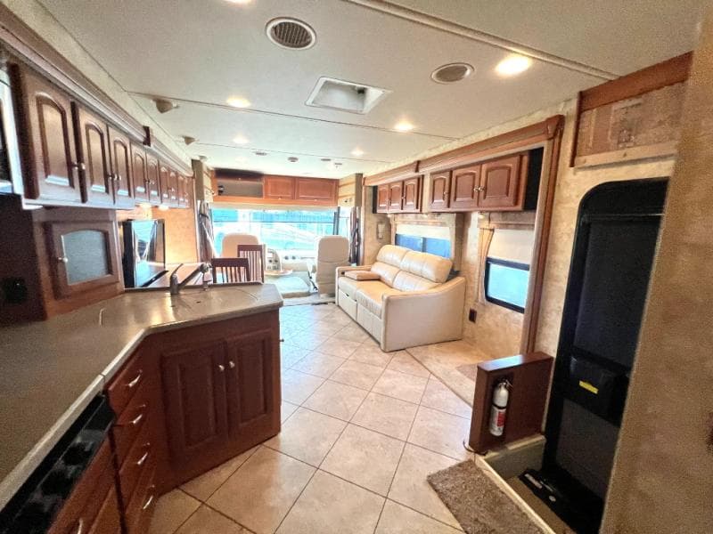 2012 Winnebago 2012 Winnebago Adventurer - thumbnail 48