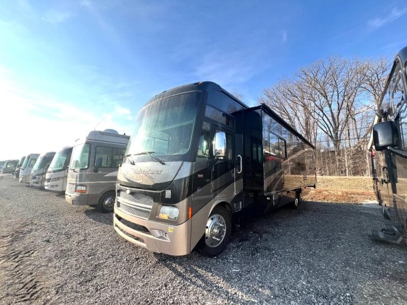 2012 Winnebago 2012 Winnebago Adventurer - thumbnail 52