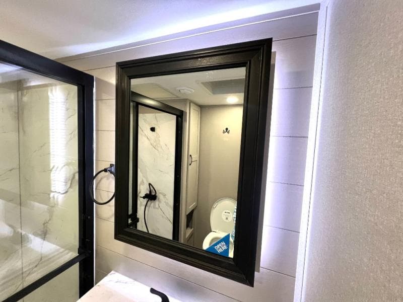 2026 Jayco 2026 Jayco Seismic Toy Hauler - thumbnail 36