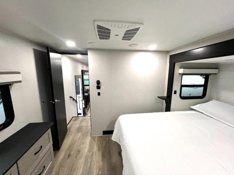 2026 Jayco 2026 Jayco Seismic Toy Hauler - thumbnail 45