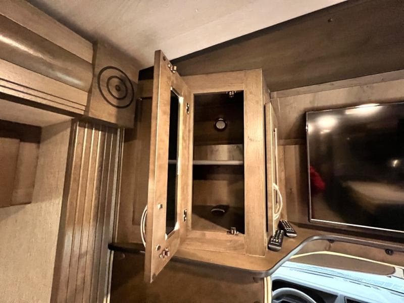 2022 NeXus RV 2022 NeXus RV Viper - thumbnail 13