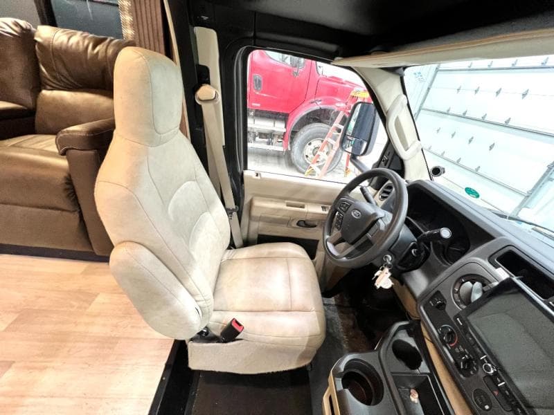 2022 NeXus RV 2022 NeXus RV Viper - thumbnail 15