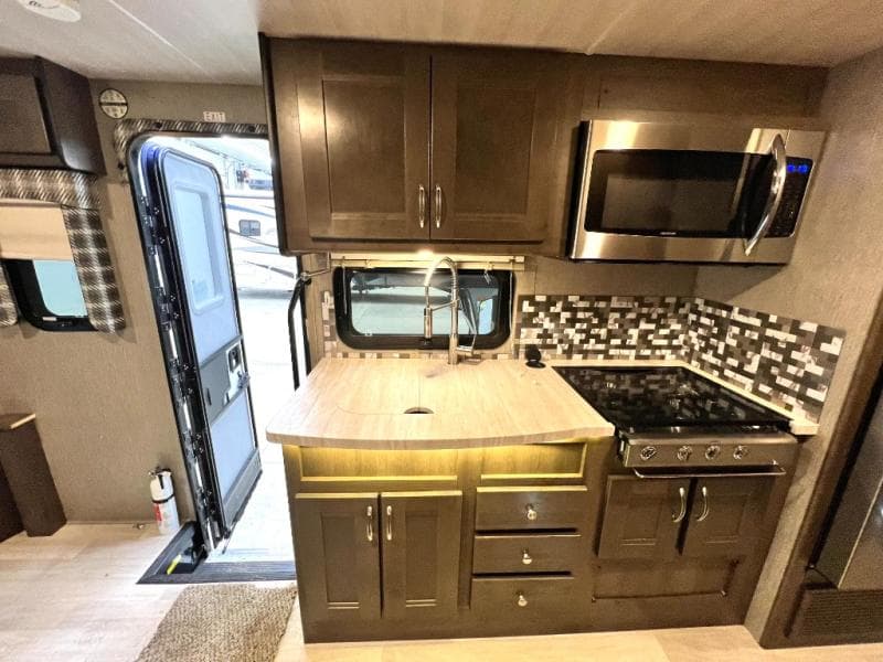 2022 NeXus RV 2022 NeXus RV Viper - thumbnail 20