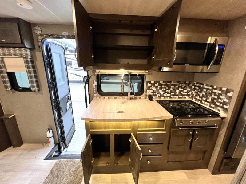 2022 NeXus RV 2022 NeXus RV Viper - thumbnail 21