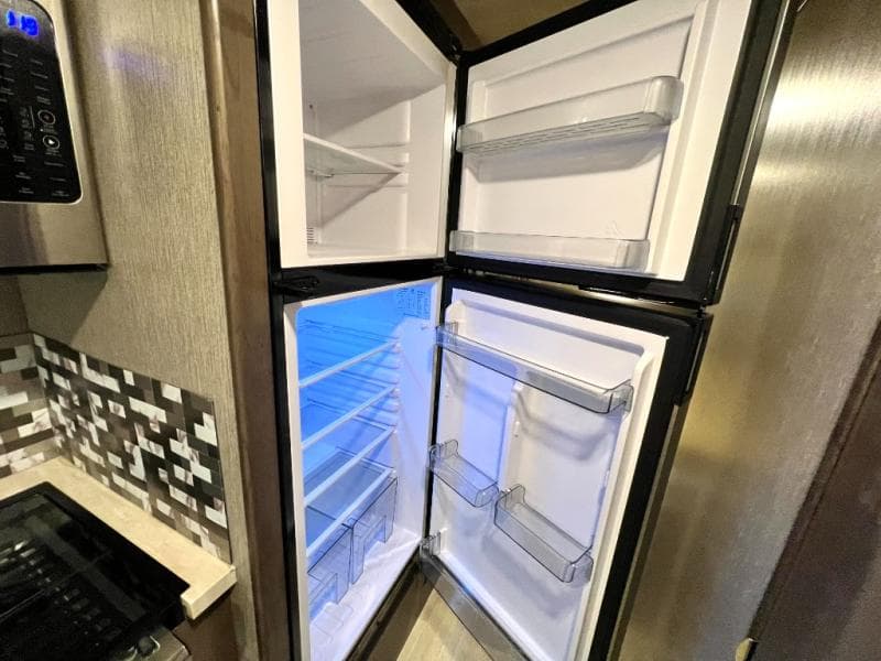 2022 NeXus RV 2022 NeXus RV Viper - thumbnail 25