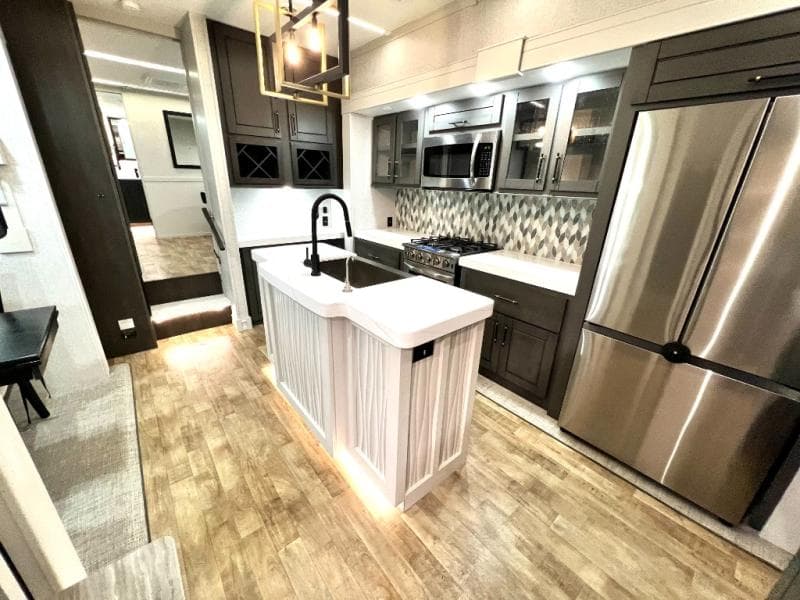 2024 CrossRoads 2024 CrossRoads Redwood - thumbnail 3