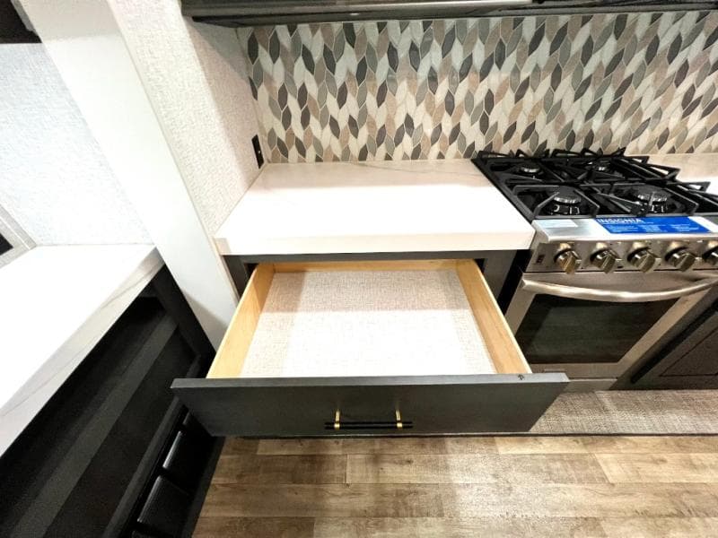 2024 CrossRoads 2024 CrossRoads Redwood - thumbnail 17