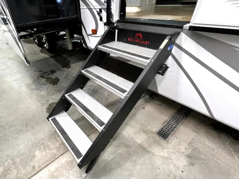 2024 CrossRoads 2024 CrossRoads Redwood - thumbnail 58