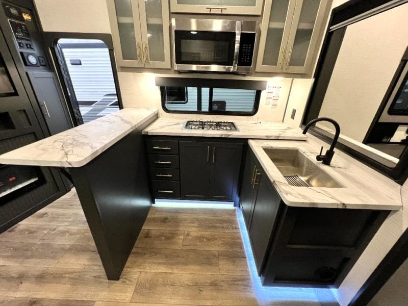 2026 Forest River 2026 Forest River Xlr Boost X Toy Hauler - thumbnail 20