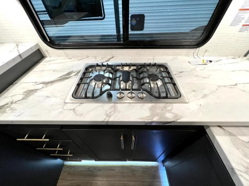 2026 Forest River 2026 Forest River Xlr Boost X Toy Hauler - thumbnail 25