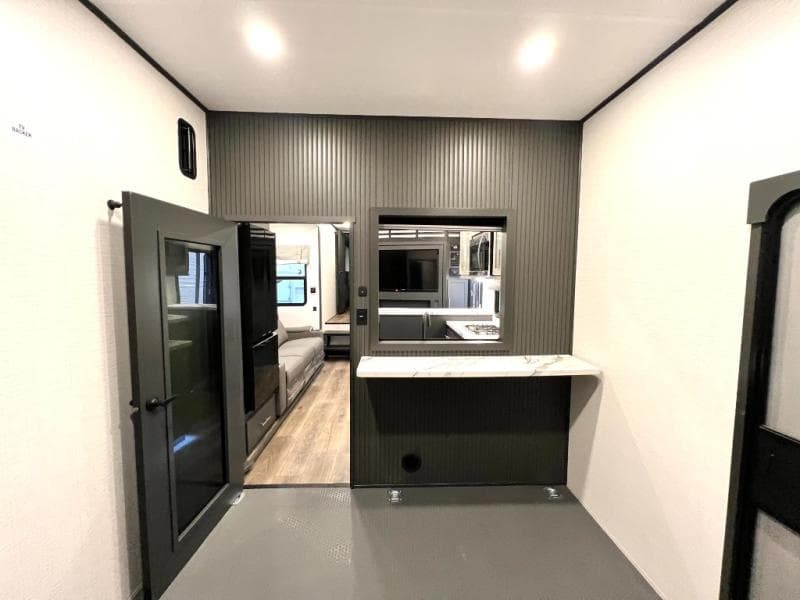 2026 Forest River 2026 Forest River Xlr Boost X Toy Hauler - thumbnail 32