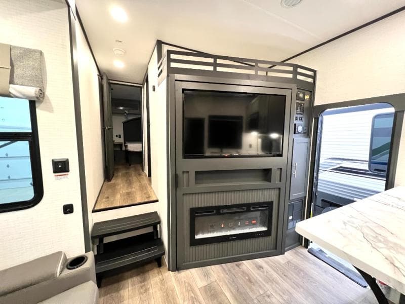 2026 Forest River 2026 Forest River Xlr Boost X Toy Hauler - thumbnail 33