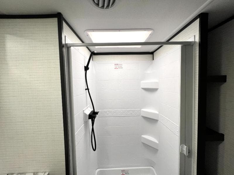 2026 Forest River 2026 Forest River Xlr Boost X Toy Hauler - thumbnail 38