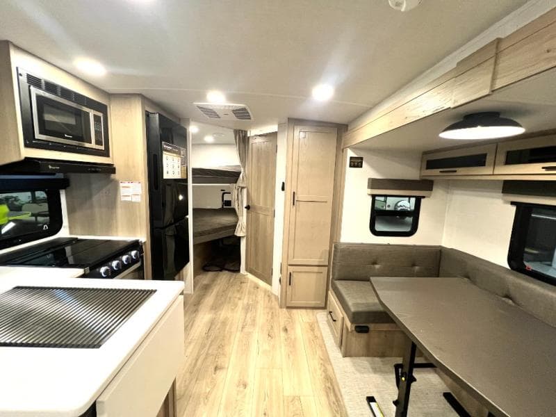 2026 Forest River 2026 Forest River Rockwood Mini Lite - thumbnail 3