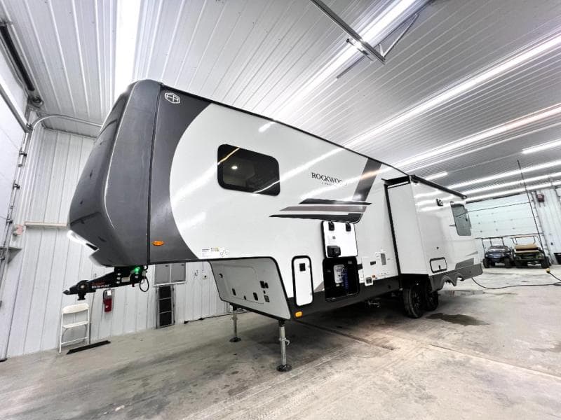 2026 Forest River 2026 Forest River Rockwood Signature - thumbnail 4