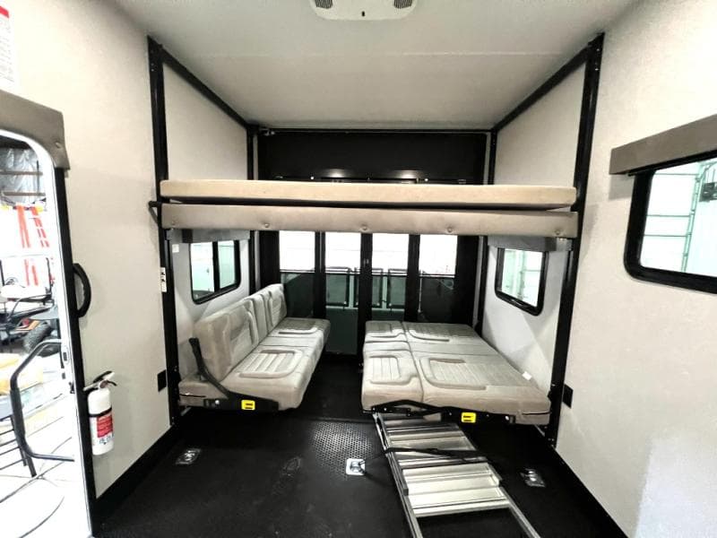 2026 Jayco 2026 Jayco Seismic Toy Hauler - thumbnail 23