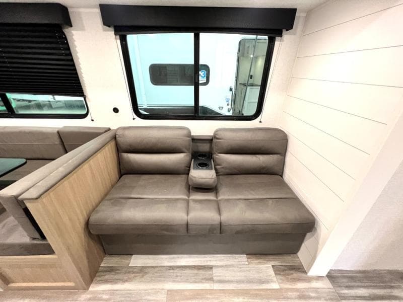 2026 Jayco 2026 Jayco Jay Flight SLX - thumbnail 17