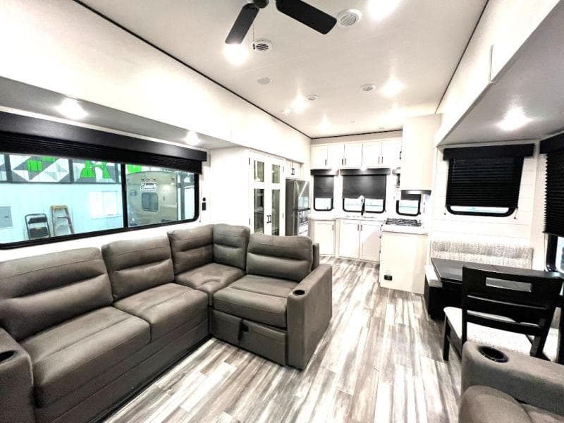 2026 Jayco 2026 Jayco Jay Flight Bungalow - thumbnail 11