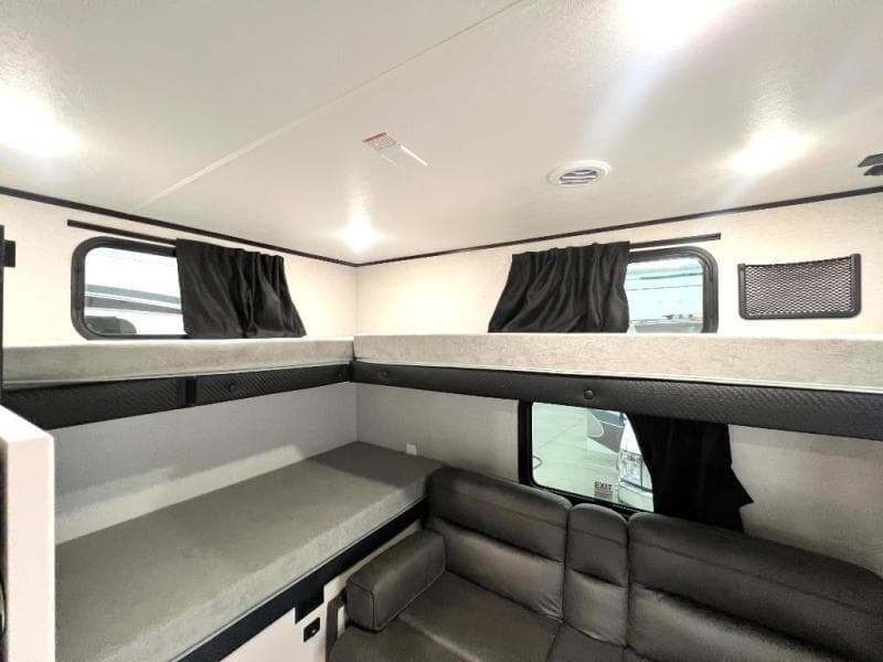 2026 Jayco 2026 Jayco Jay Feather - thumbnail 35