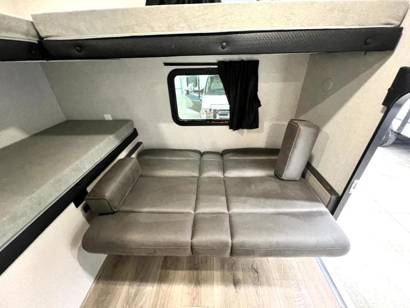 2026 Jayco 2026 Jayco Jay Feather - thumbnail 38