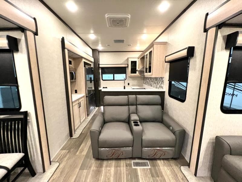 2024 CrossRoads 2024 CrossRoads Cameo - thumbnail 17