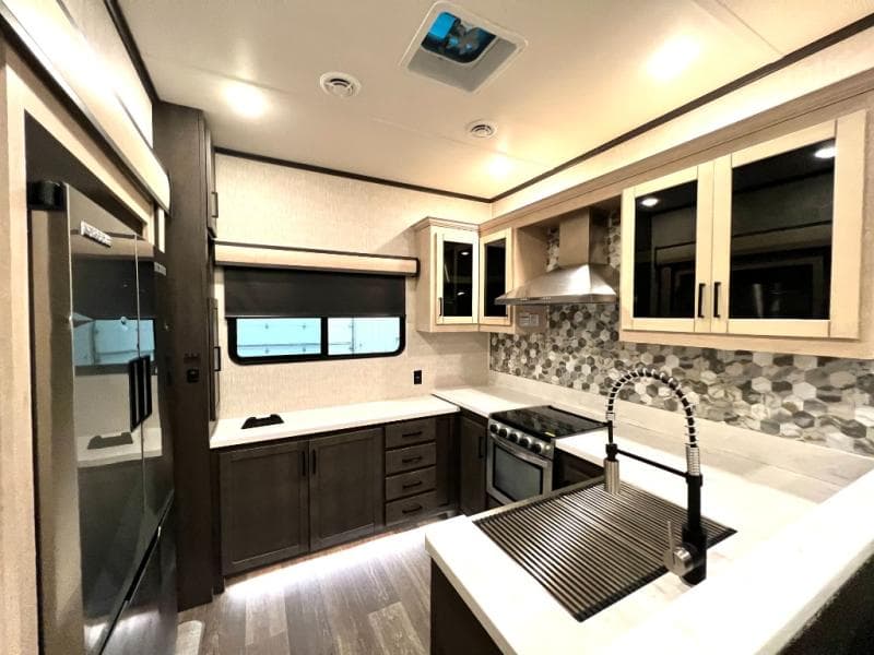 2024 CrossRoads 2024 CrossRoads Cameo - thumbnail 23