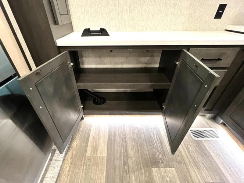 2024 CrossRoads 2024 CrossRoads Cameo - thumbnail 31