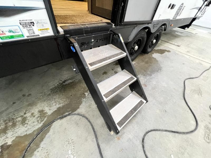 2022 Forest River 2022 Forest River Surveyor - thumbnail 12