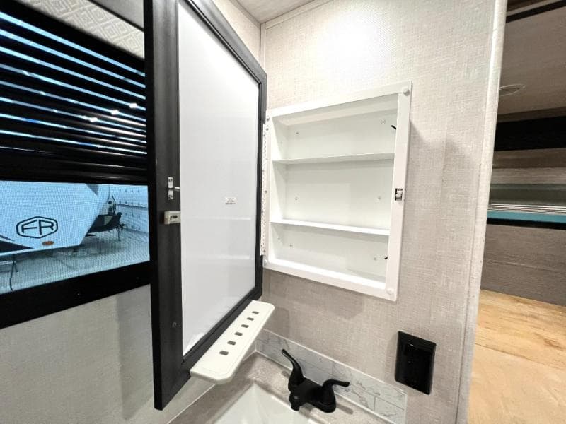 2022 Forest River 2022 Forest River Surveyor - thumbnail 28