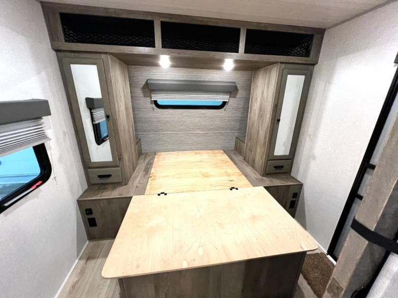 2022 Forest River 2022 Forest River Surveyor - thumbnail 33