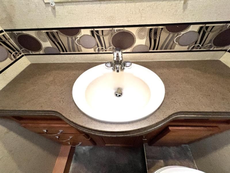 2013 Winnebago 2013 Winnebago Sightseer - thumbnail 33