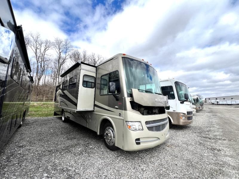 2013 Winnebago 2013 Winnebago Sightseer - thumbnail 44