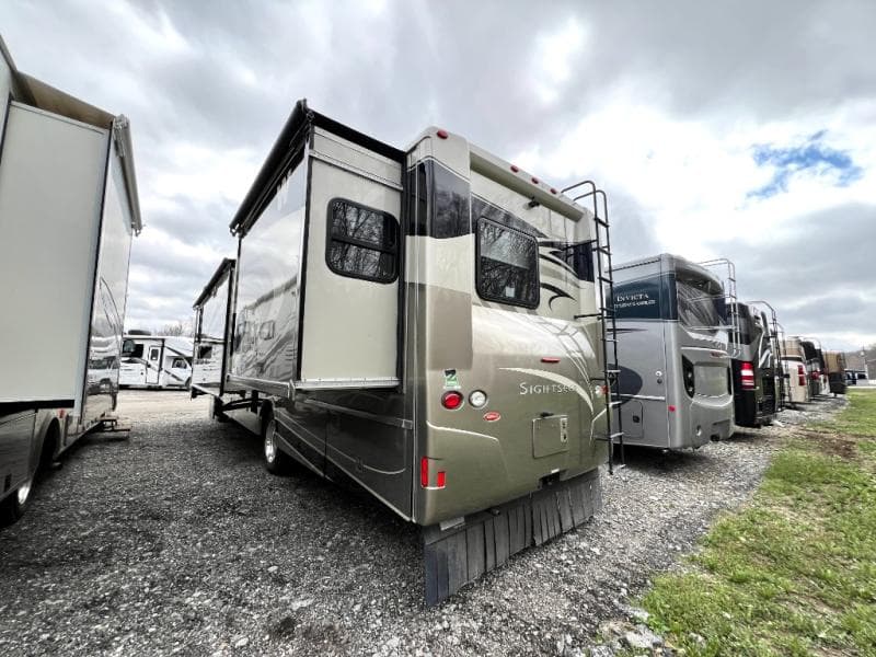 2013 Winnebago 2013 Winnebago Sightseer - thumbnail 49