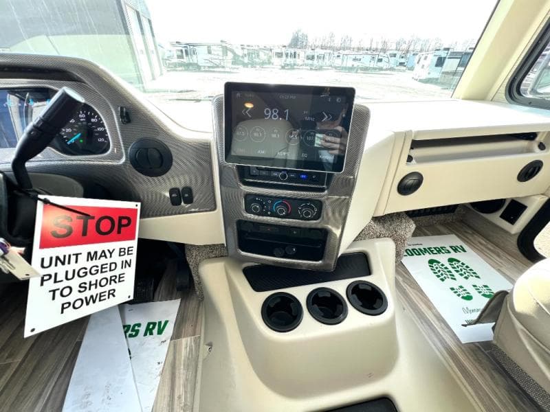 2022 Thor Motor Coach 2022 Thor Motor Coach Resonate - thumbnail 7