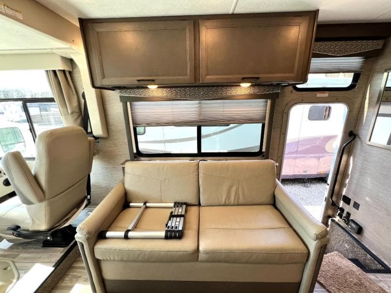 2022 Thor Motor Coach 2022 Thor Motor Coach Resonate - thumbnail 11