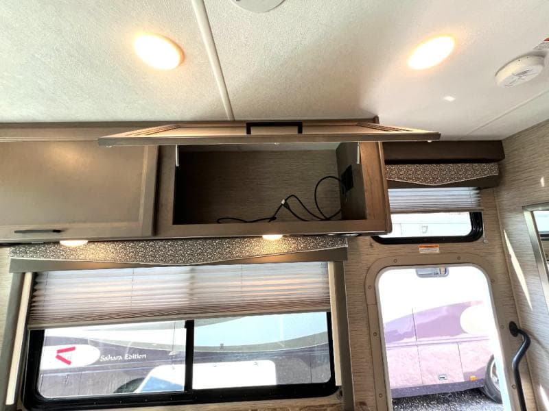 2022 Thor Motor Coach 2022 Thor Motor Coach Resonate - thumbnail 12