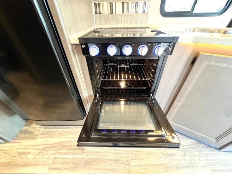 2022 Thor Motor Coach 2022 Thor Motor Coach Resonate - thumbnail 22