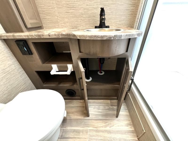 2022 Thor Motor Coach 2022 Thor Motor Coach Resonate - thumbnail 27