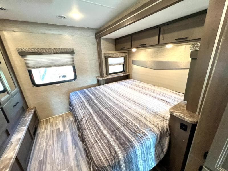 2022 Thor Motor Coach 2022 Thor Motor Coach Resonate - thumbnail 34