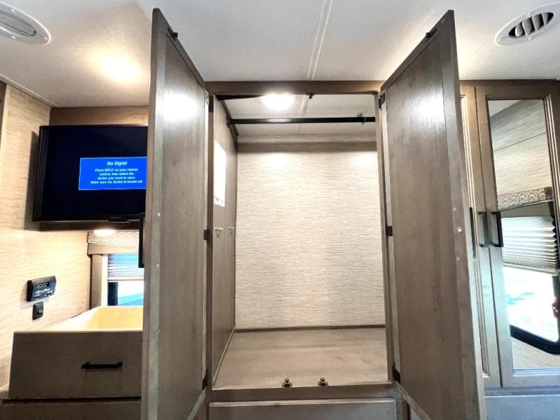 2022 Thor Motor Coach 2022 Thor Motor Coach Resonate - thumbnail 36