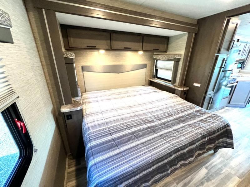 2022 Thor Motor Coach 2022 Thor Motor Coach Resonate - thumbnail 37