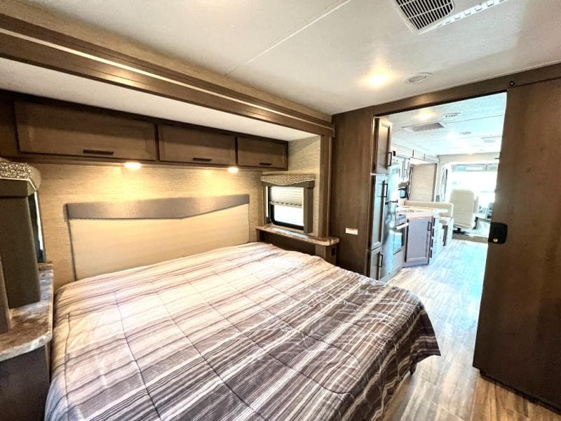 2022 Thor Motor Coach 2022 Thor Motor Coach Resonate - thumbnail 38