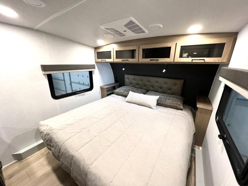 2026 Forest River 2026 Forest River Rockwood Signature - thumbnail 38