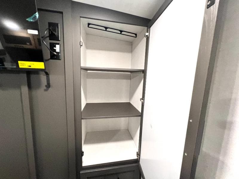 2026 Forest River 2026 Forest River Rockwood Signature - thumbnail 41