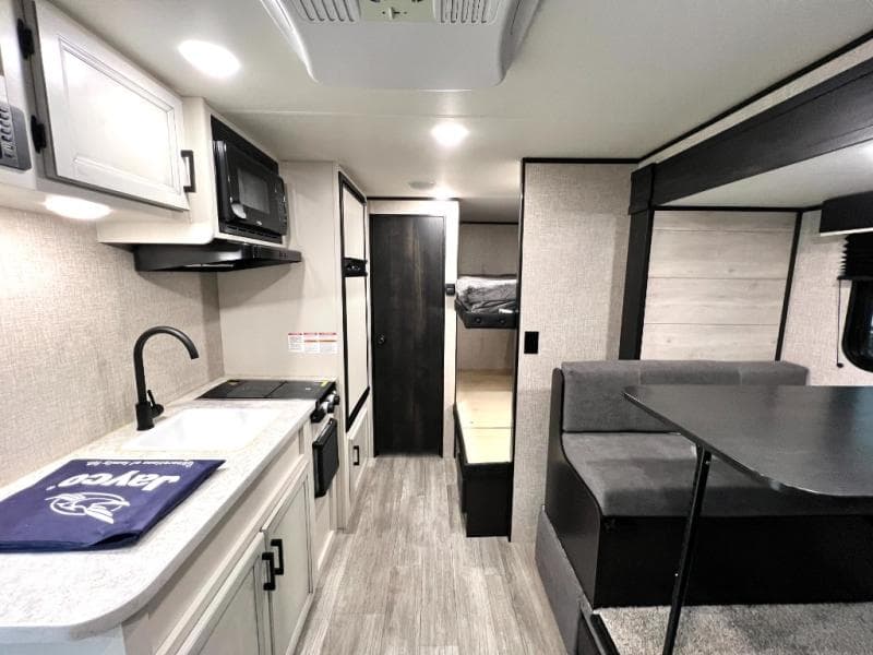 2022 Jayco 2022 Jayco Jay Flight SLX - thumbnail 2