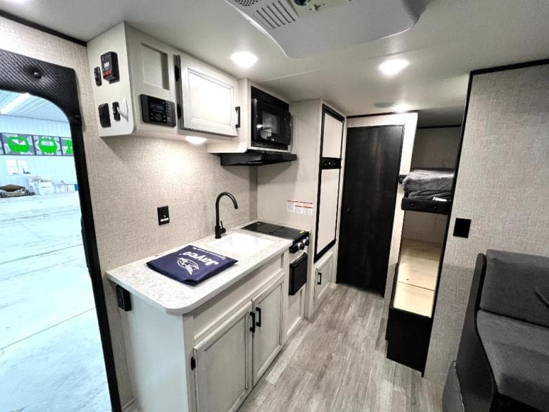 2022 Jayco 2022 Jayco Jay Flight SLX - thumbnail 6