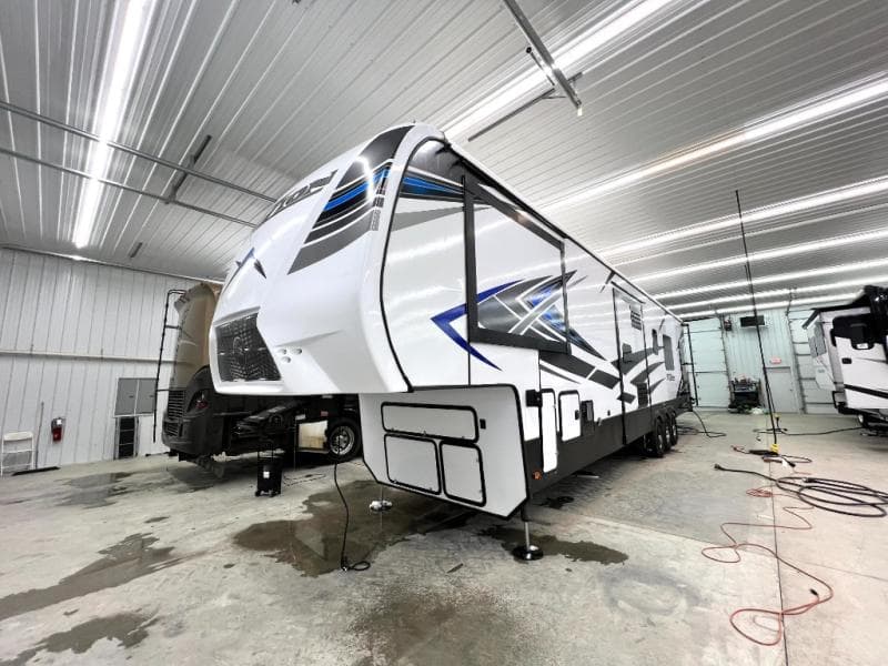 2021 Keystone 2021 Keystone Fuzion - thumbnail 4